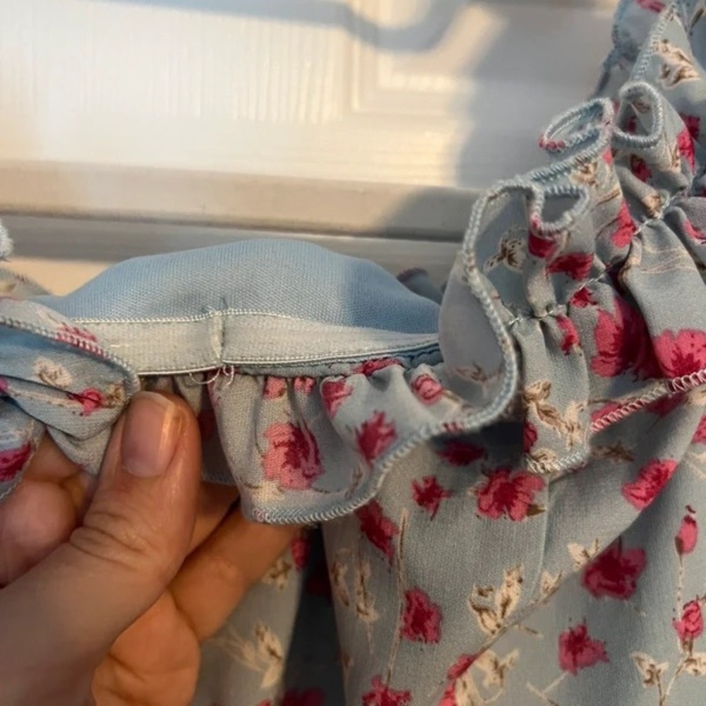 superdown Girls' Light Blue Dress with Pink Floral Ruffles - Picture 4 of 5